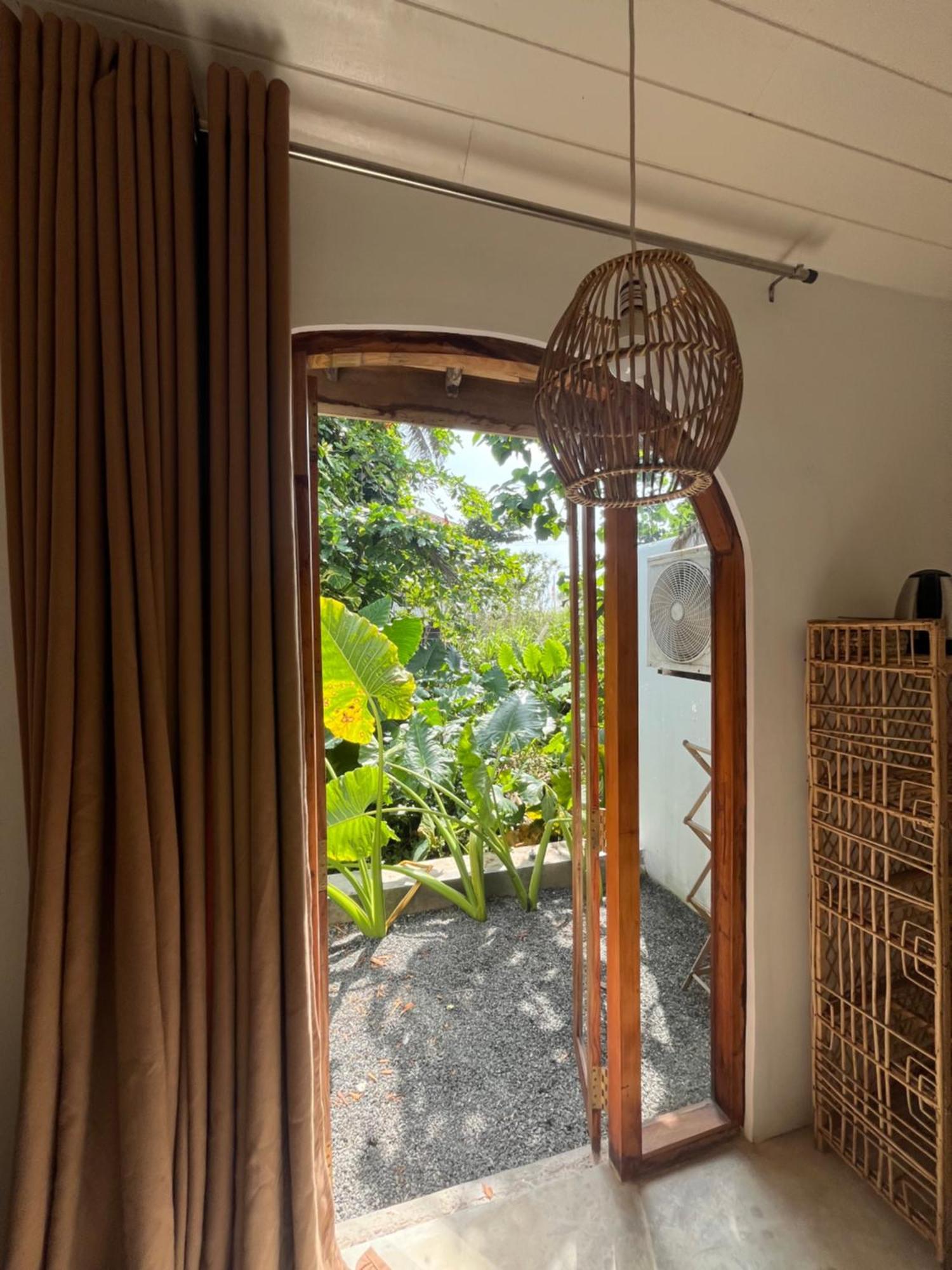 Отель Maria Bonita Sri Lanka Ахангама Экстерьер фото